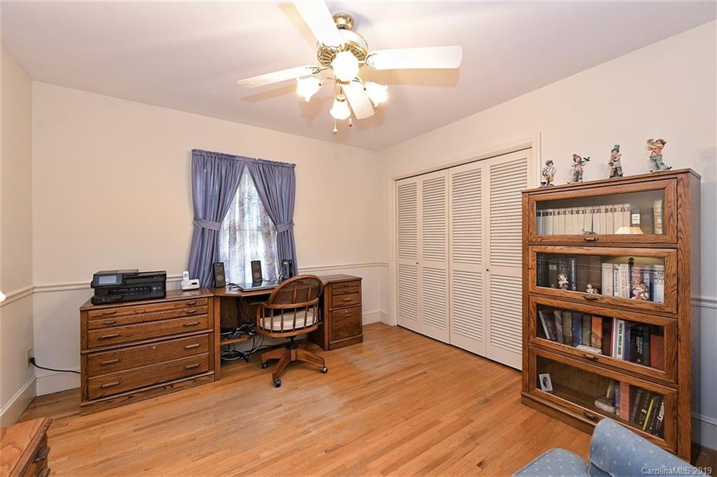 4244 Tottenham Road Charlotte, NC 28226 - Photo 16 of 27 Gallery Image 16