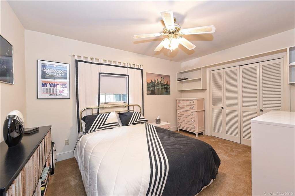 4244 Tottenham Road Charlotte, NC 28226 - Photo 21 of 27 Gallery Image 21