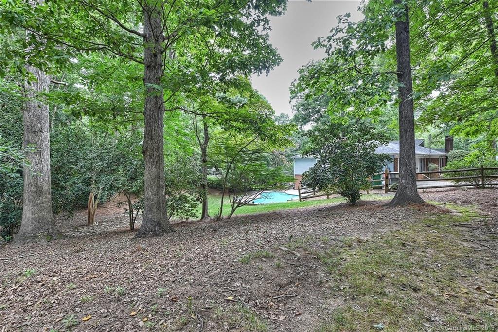 4244 Tottenham Road Charlotte, NC 28226 - Photo 25 of 27 Gallery Image 25