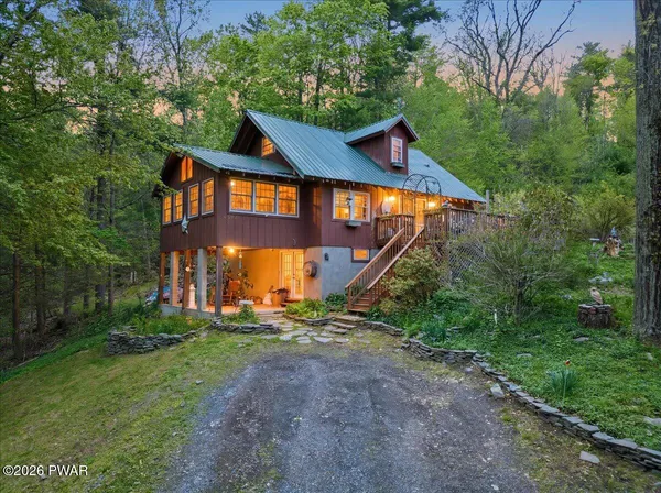 $629,900 | 103 Forever Green Road, Lakeville, PA 18438