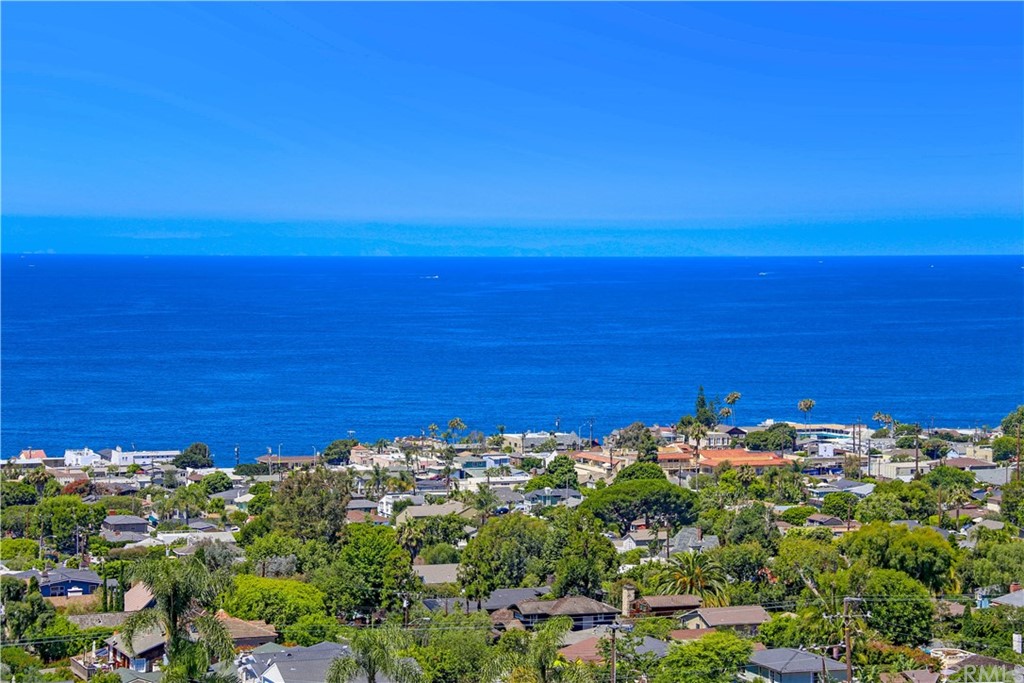 1107 Coast View Drive Laguna Beach, CA 92651 - Photo 4 of 48 a view of a large ocean