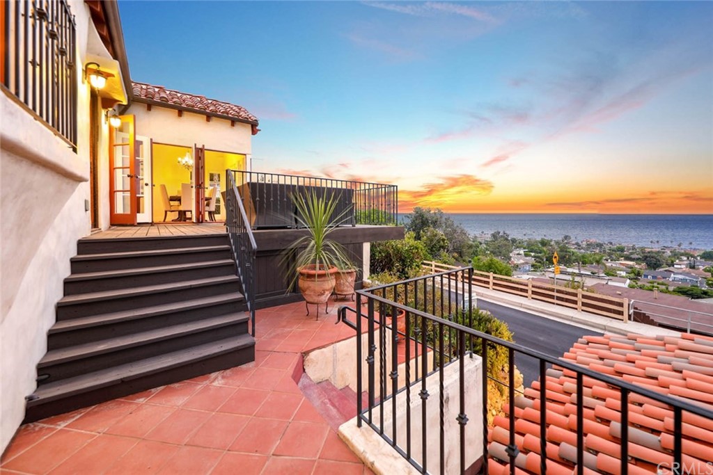 1107 Coast View Drive Laguna Beach, CA 92651 - Photo 48 of 48