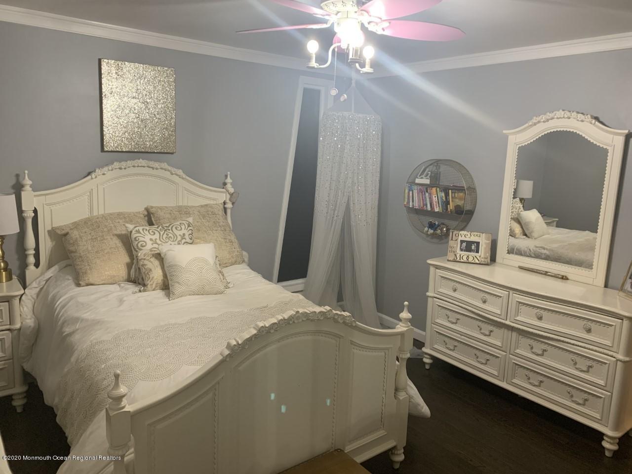 14 Brookside Road Clarksburg, NJ 08510 - Photo 5 of 11 14 Brookside 11