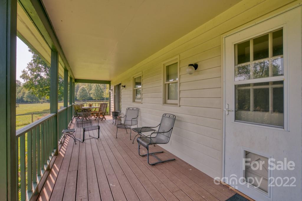 4290 Collinsville Road Columbus, NC 28722 - Photo 8 of 47 Gallery Image 8
