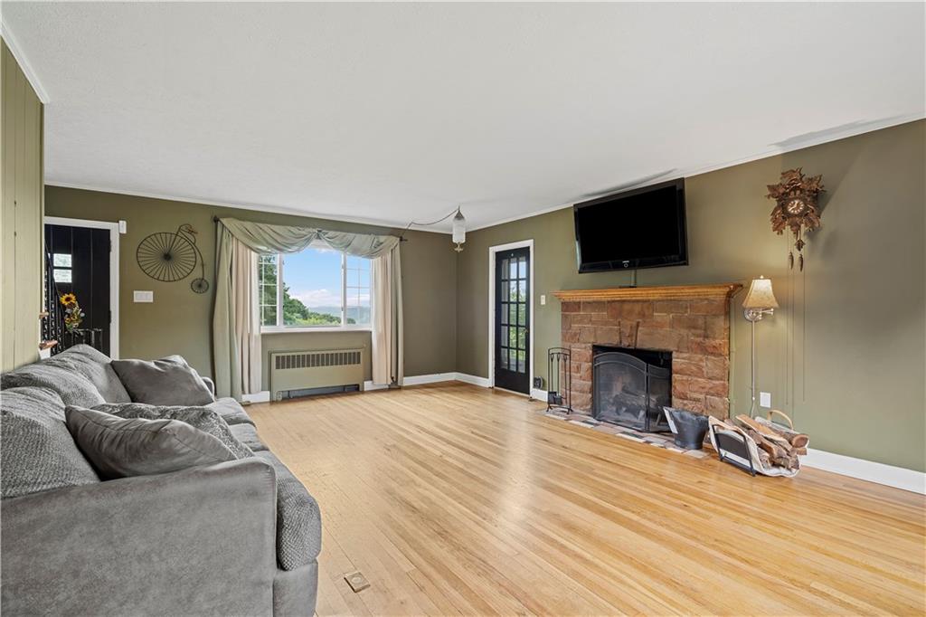 573 Ridge Road Ambridge, PA 15003 - Photo 5 of 24 Gallery Image 5