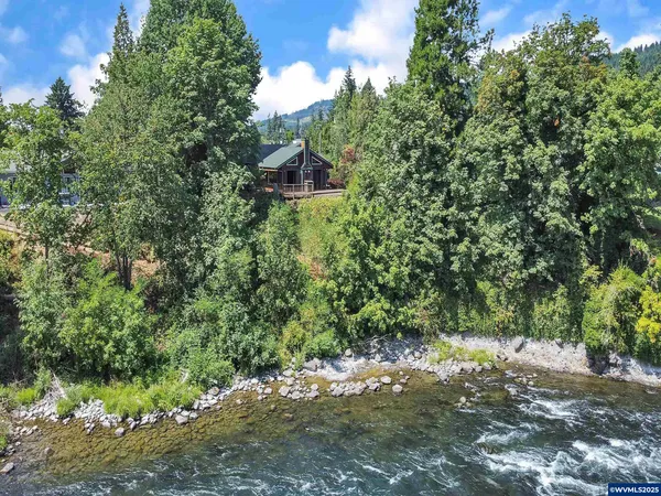 $549,000 | 328 South 1st Avenue, Mill City, OR 97360