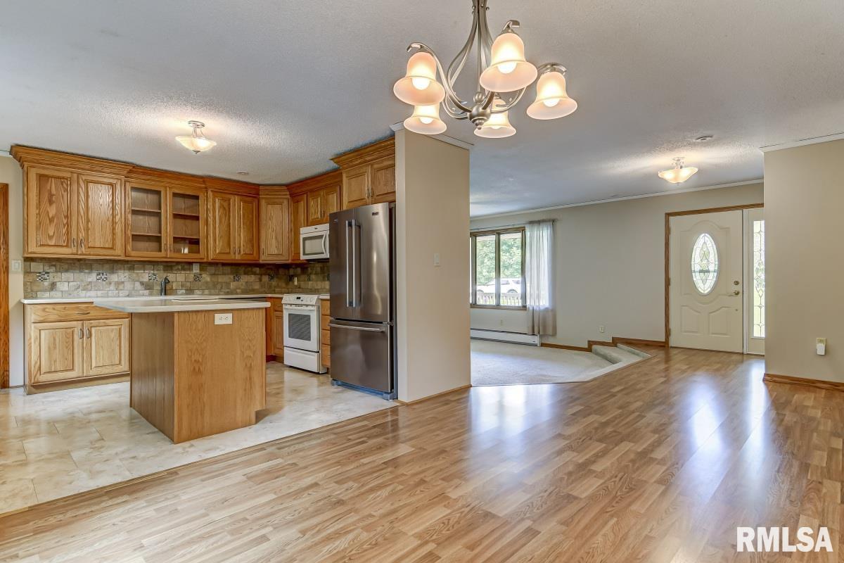 7601 Kunz Road Rochester, IL 62563 - Photo 14 of 54