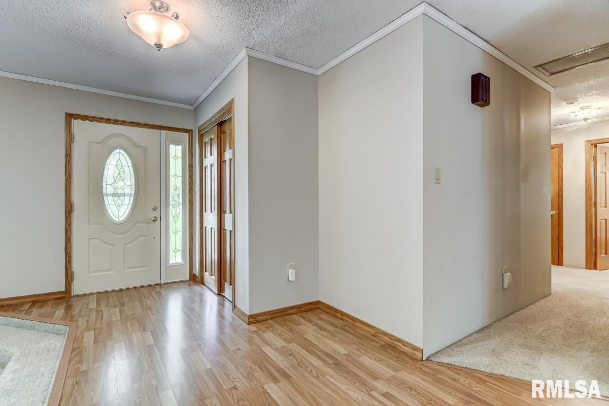 7601 Kunz Road Rochester, IL 62563 - Photo 8 of 54