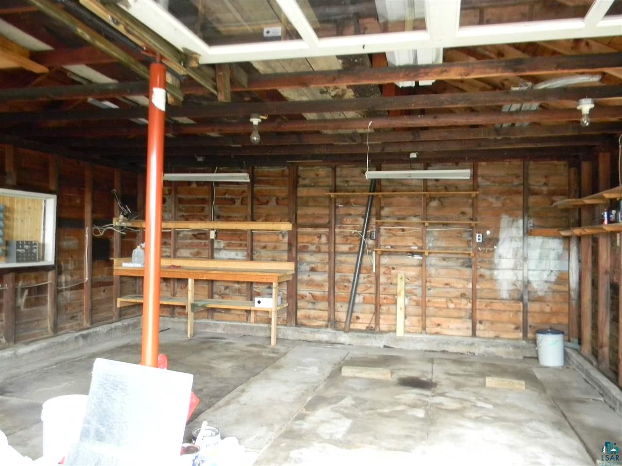 2901 West Arrowhead Road Duluth, MN 55811 - Photo 19 of 24 Garage