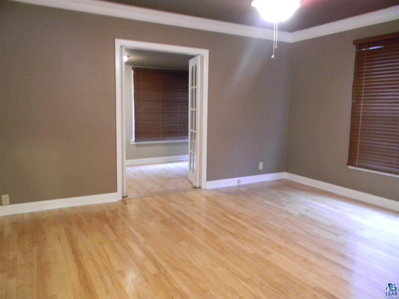 2901 West Arrowhead Road Duluth, MN 55811 - Photo 2 of 24 Living Room