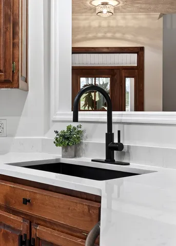 $1,185,000 | 962 Indian Mound Drive, McMinnville, TN 37110