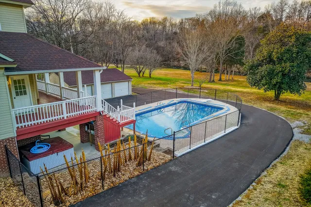 $1,185,000 | 962 Indian Mound Drive, McMinnville, TN 37110