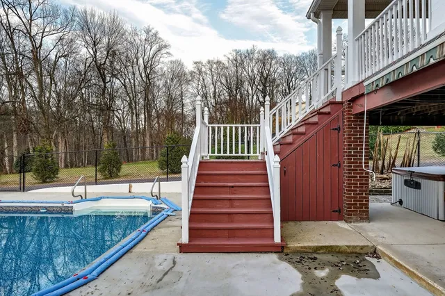 $1,185,000 | 962 Indian Mound Drive, McMinnville, TN 37110