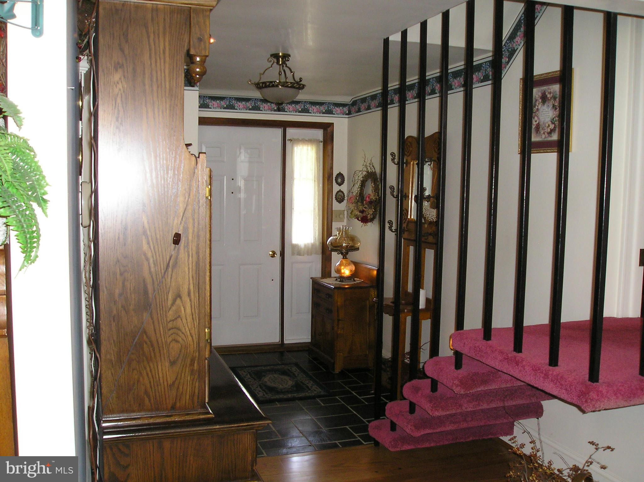 12016 Kemps Mill Road Williamsport, MD 21795 - Photo 17 of 28 Interior (General)