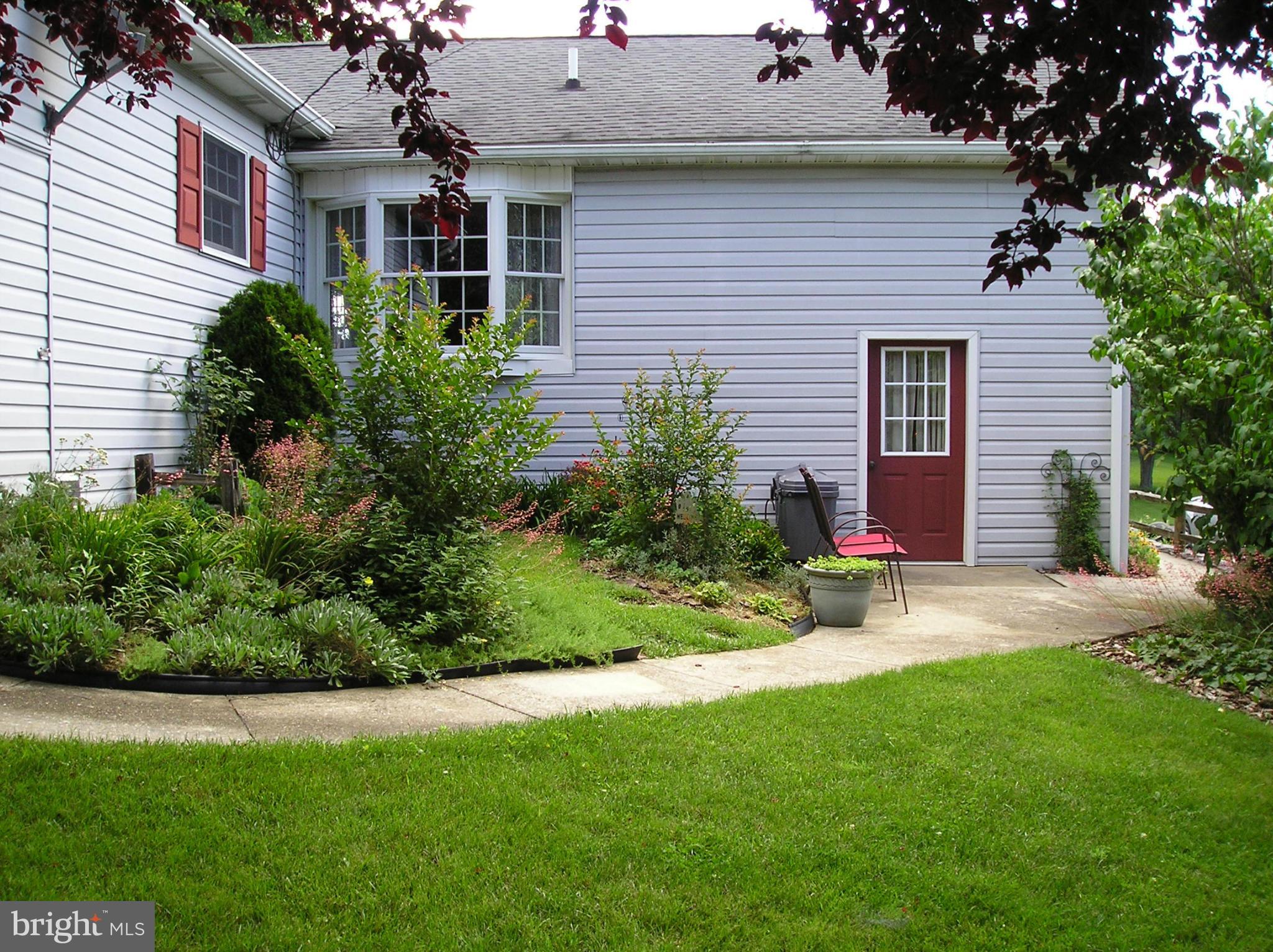 12016 Kemps Mill Road Williamsport, MD 21795 - Photo 6 of 28 Exterior (Rear)