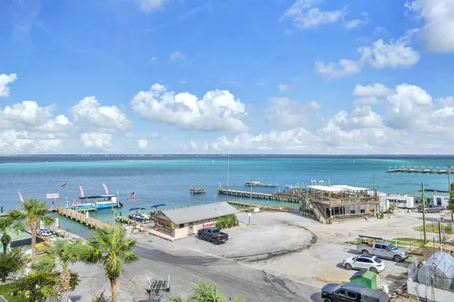$749,000 | 5 Calhoun Avenue, Unit 403, Destin, FL 32541