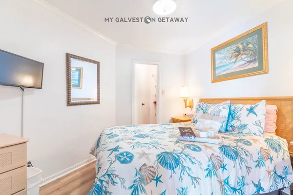 $1,300 | 6300 Seawall Boulevard, Unit 6105, Galveston, TX 77551