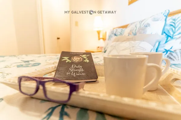 $1,300 | 6300 Seawall Boulevard, Unit 6105, Galveston, TX 77551