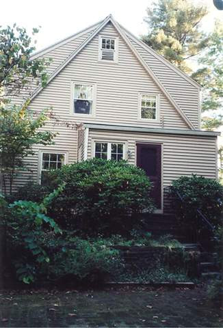 425 Wellington Road Bethlehem, NY 12054 - Photo 4 of 8 Photo 4