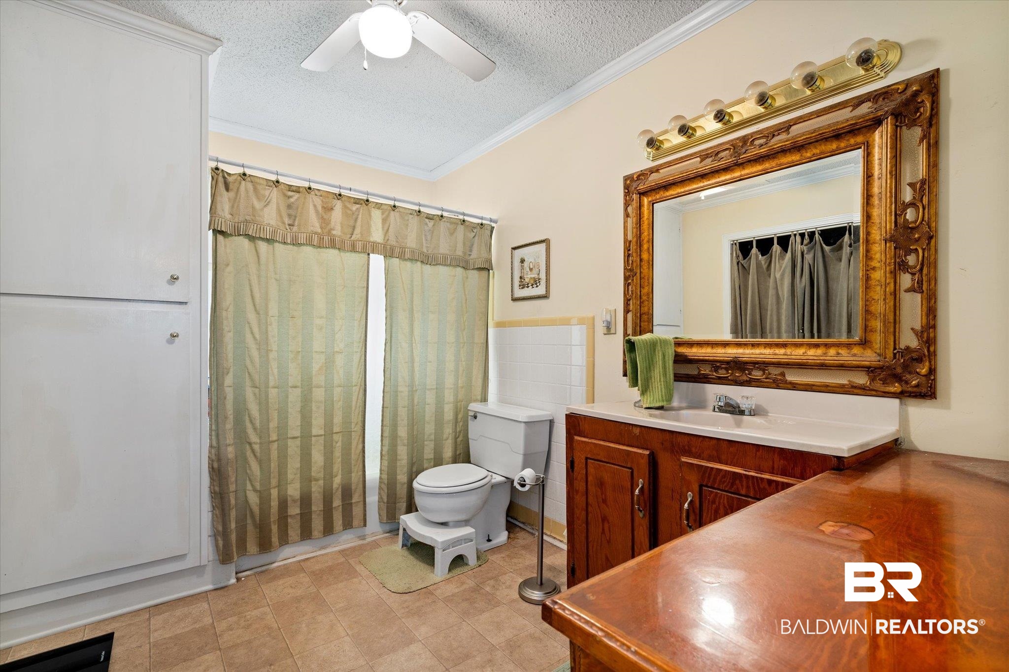5870 Magnolia Road Theodore, AL 36582 - Photo 10 of 33