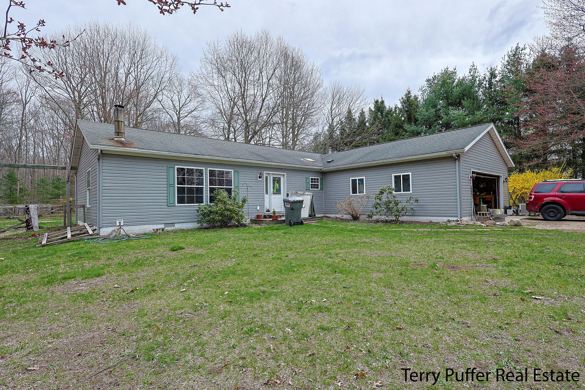22 North Bossett Road Ravenna, MI 49451 - Photo 20 of 31 IMG_5912