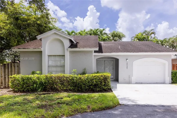 $3,850 | 10121 Northwest 51st Lane, Doral, FL 33178