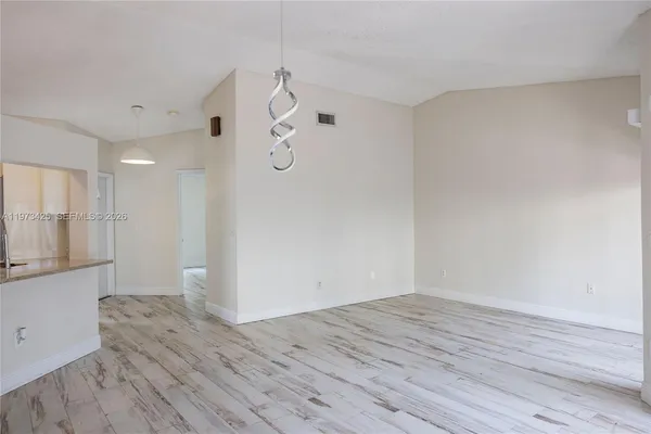 $3,850 | 10121 Northwest 51st Lane, Doral, FL 33178