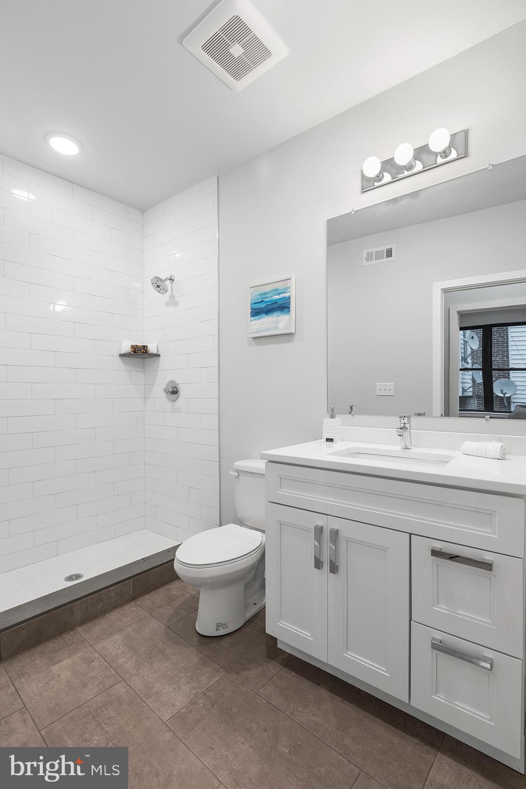 5102 Rochelle Avenue, Unit 3 Philadelphia, PA 19128 - Photo 6 of 12