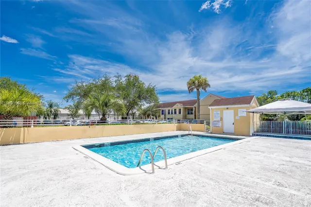 $319,000 | 13810 Southwest 112th Street, Unit 102, Miami, FL 33186