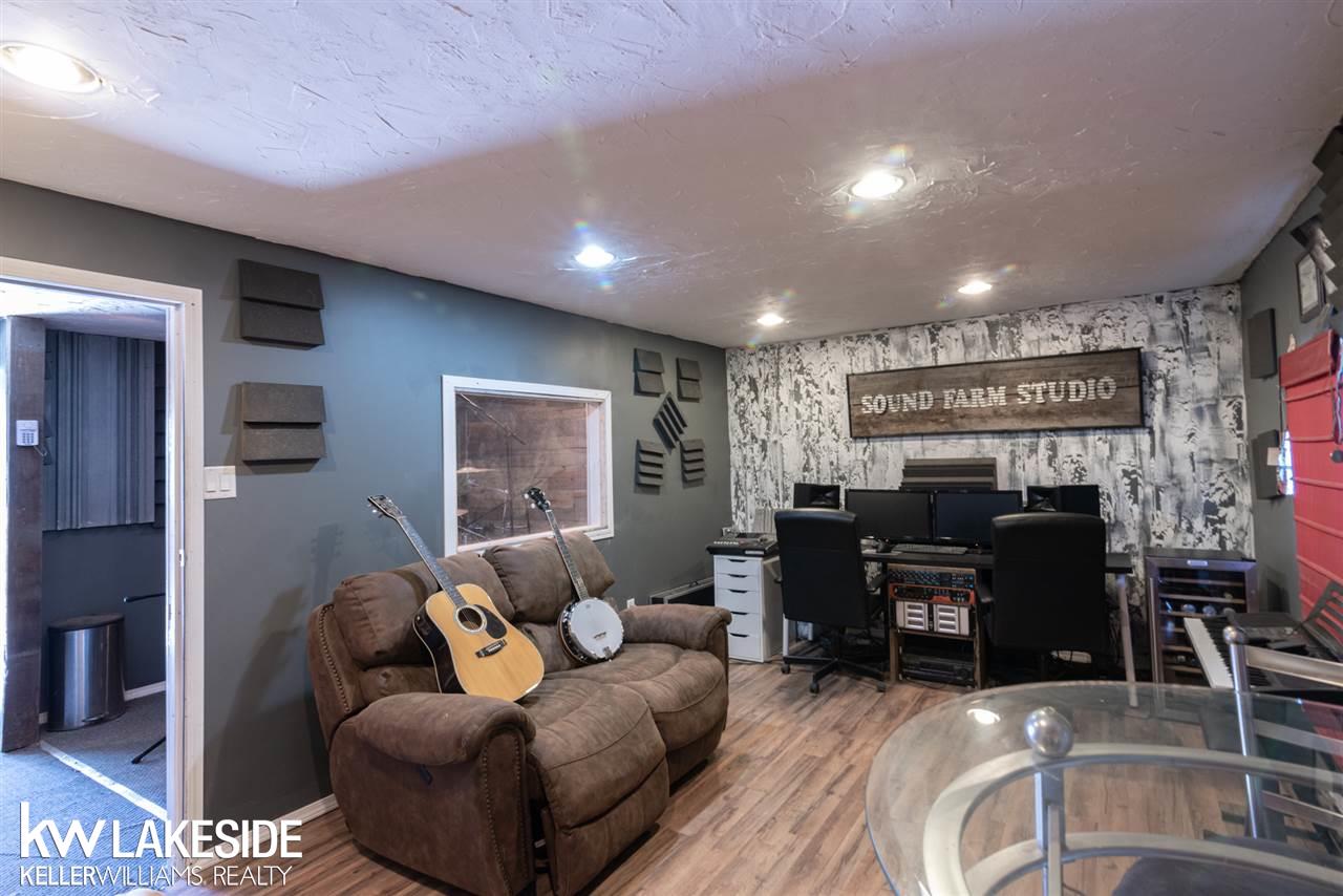 7884 Trumble Road Columbus, MI 48063 - Photo 30 of 43 50012088-29.JPG