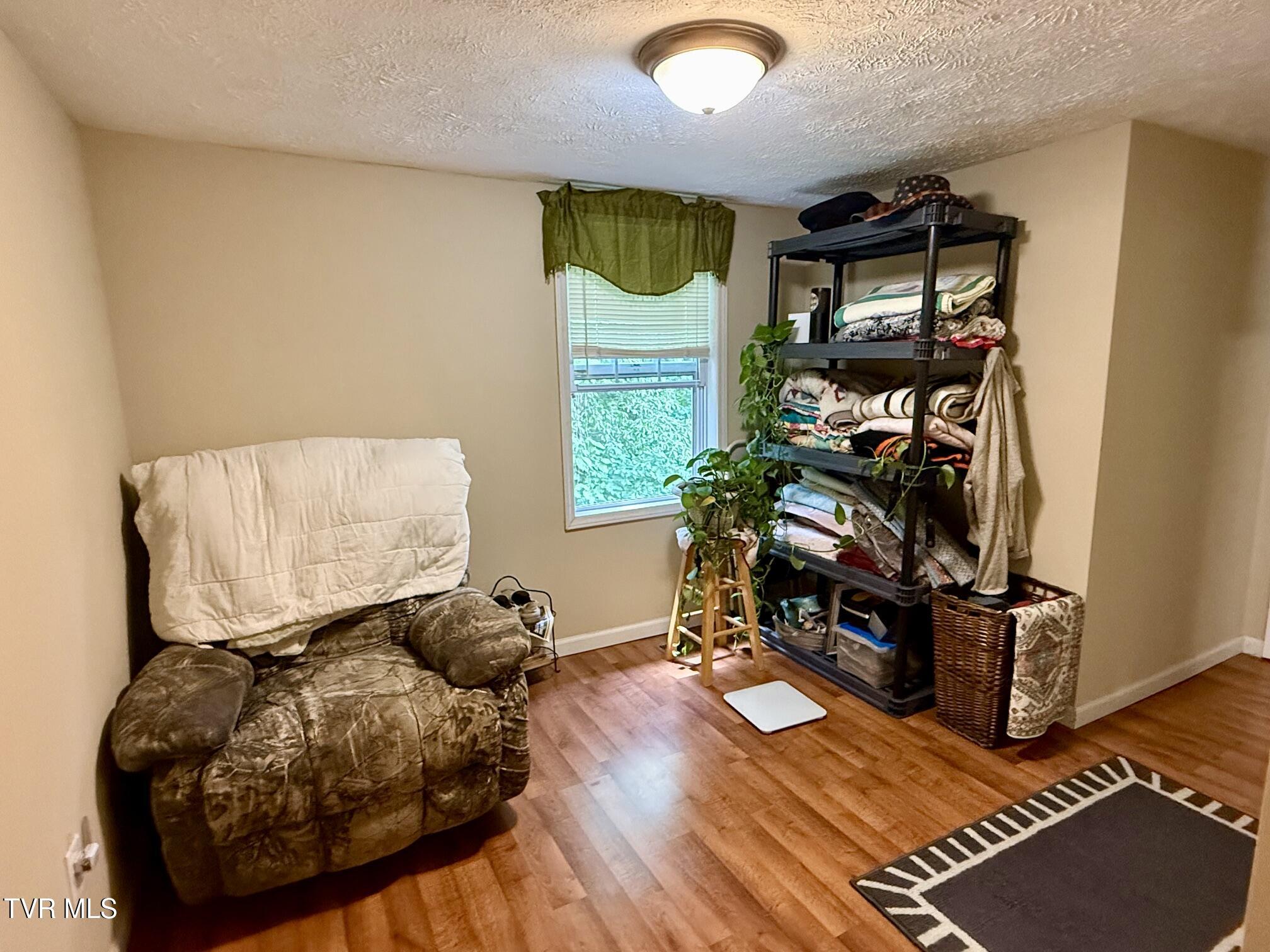 5209 Spotswood Road Norton, VA 24273 - Photo 13 of 31 19