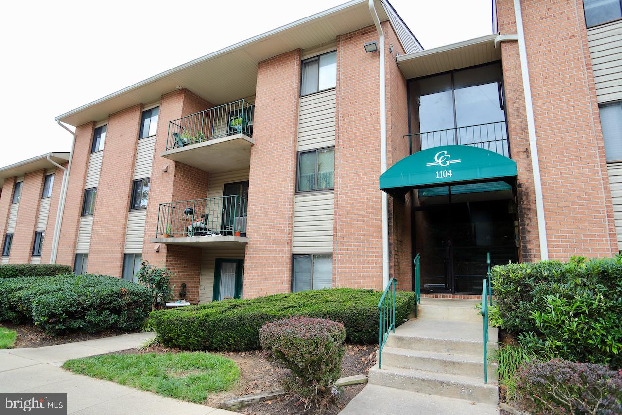 1104 Lisadale Circle, Unit 3A Baltimore, MD 21228 - Photo 1 of 20