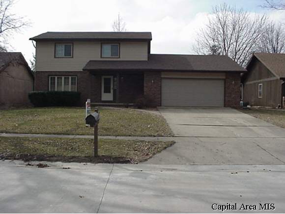2824 Crown Point Springfield, IL 62704 - Photo 1 of 9 Gallery Image 1