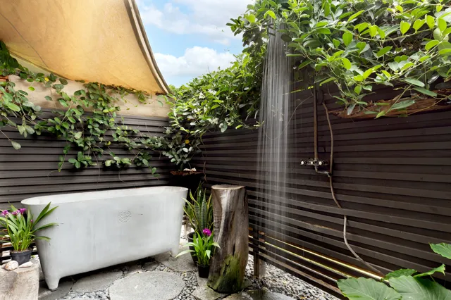 $999,999 | 75-5811 Nani Kailua Place, Kailua-Kona, HI 96740