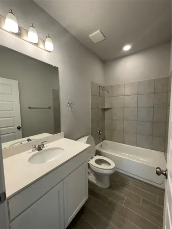 $1,900 | 125 Unforgiven Lane, Jarrell, TX 76537