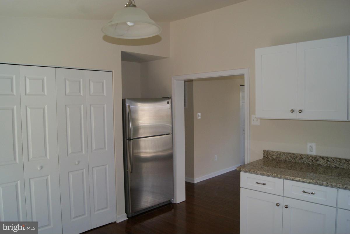 6098 Hill Road St. Leonard, MD 20685 - Photo 11 of 30 Kitchen