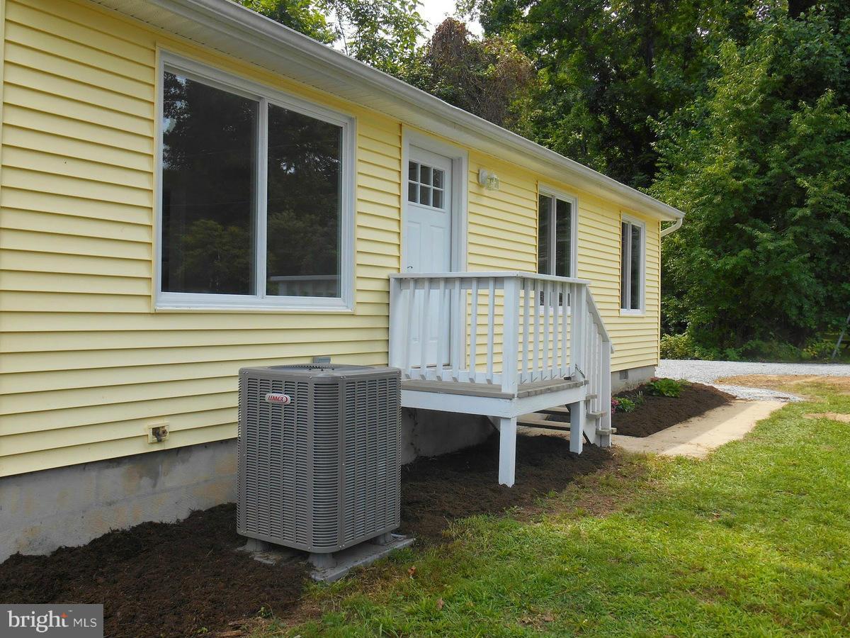 6098 Hill Road St. Leonard, MD 20685 - Photo 3 of 30 Exterior (Front)
