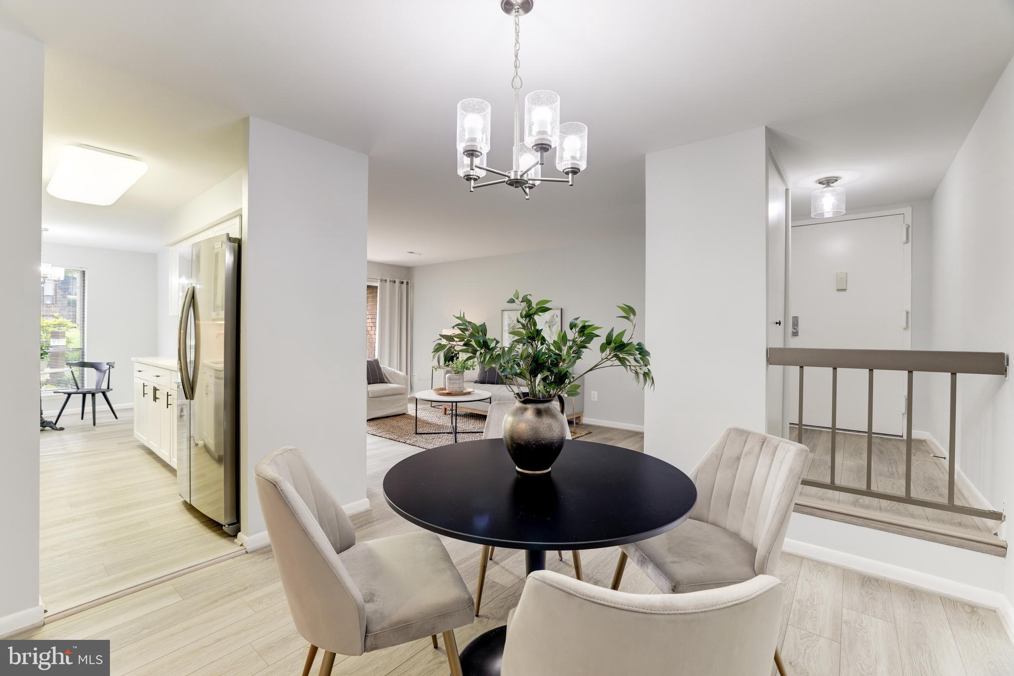 11224 Chestnut Grove Square, Unit 128 Reston, VA 20190 - Photo 17 of 41 Gallery Image 17