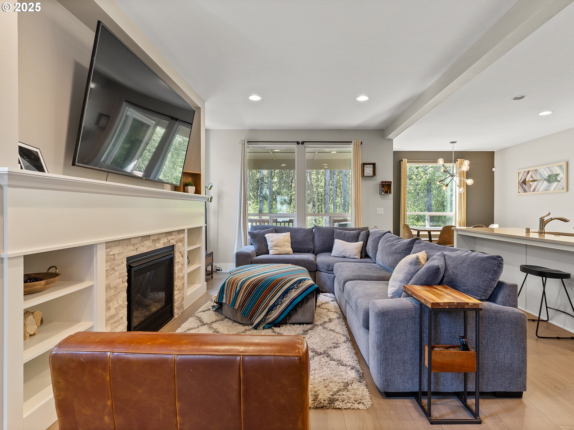 303 South 39th Drive Ridgefield, WA 98642 - Photo 3 of 19 Gallery Image 3