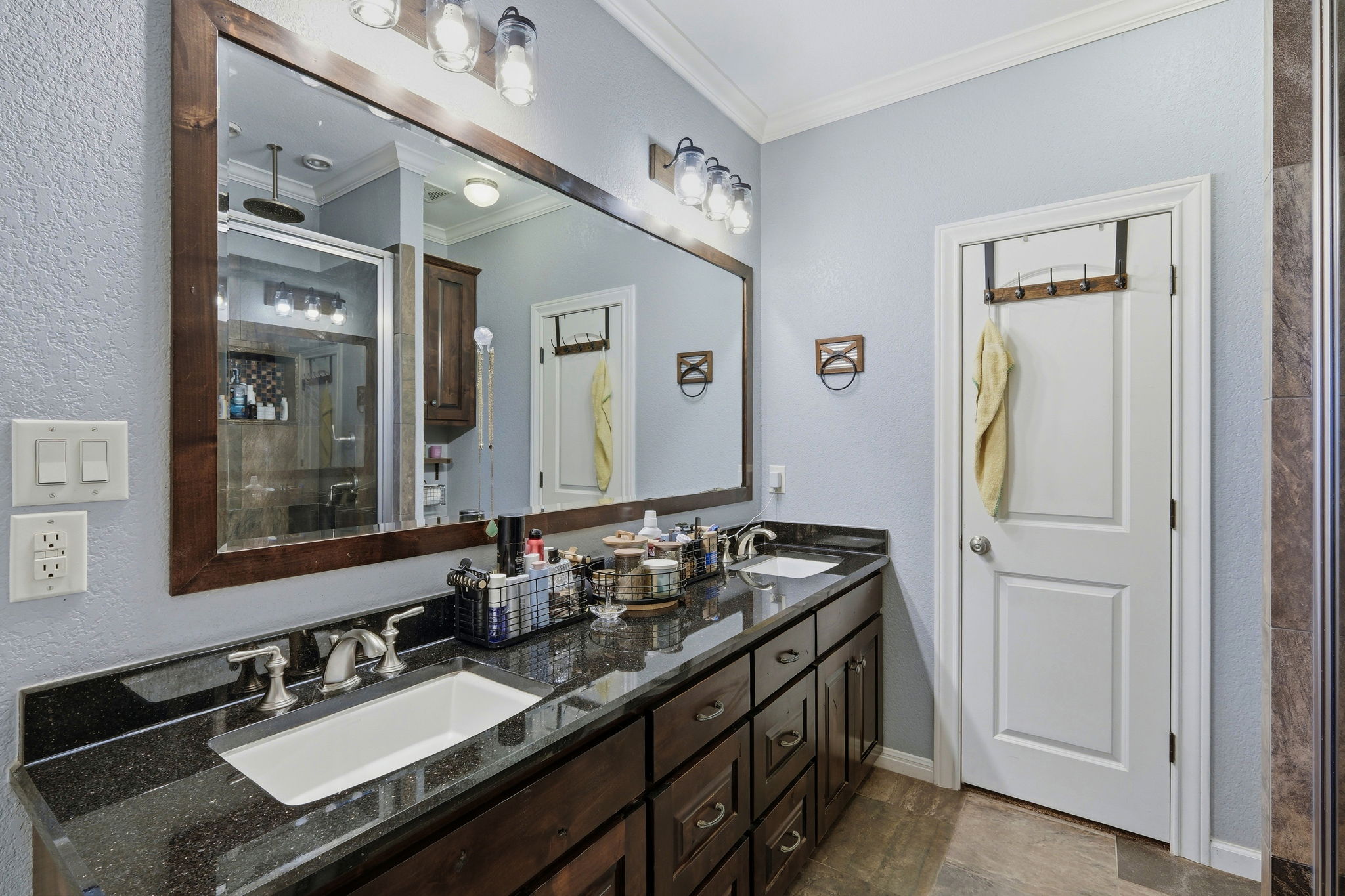 701 County Road 107 Georgetown, TX 78626 - Photo 19 of 30 a bathroom with a sink and a mirror