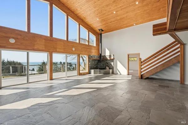 $1,650,000 | 46701 Iversen Drive, Gualala, CA 95445