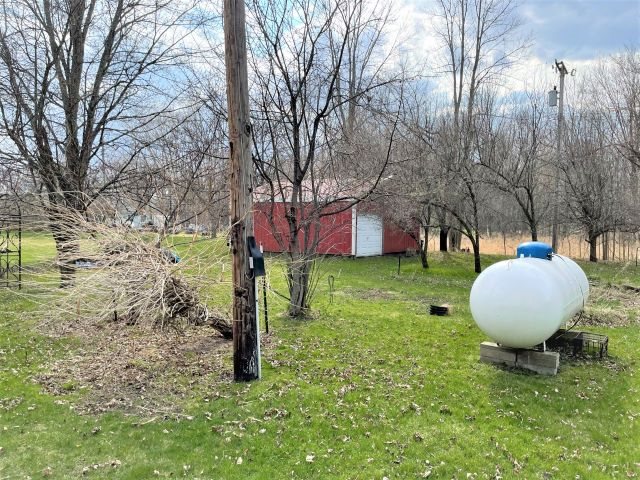 4301 Quanicassee Road Fairgrove, MI 48733 - Photo 16 of 17
