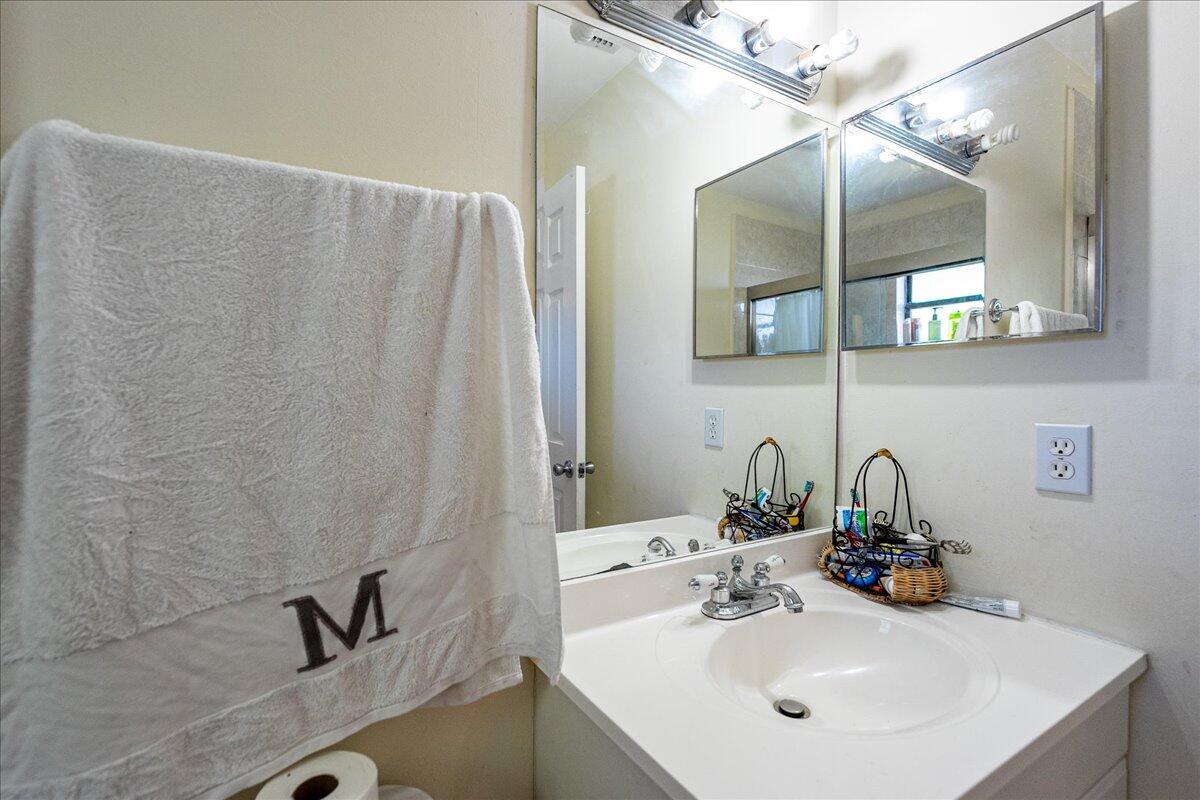 1801 Southwest Leafy Road Port St. Lucie, FL 34953 - Photo 15 of 31 22-Leafy-0009