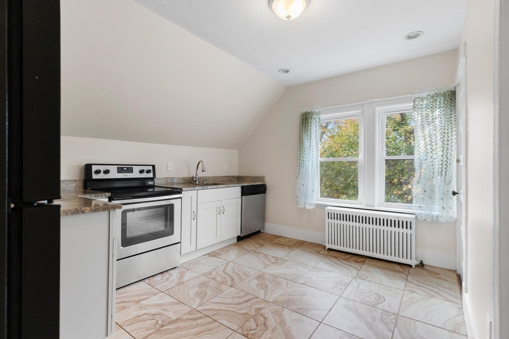 5 Larchmont Road, Unit 3 Salem, MA 01970 - Photo 10 of 27