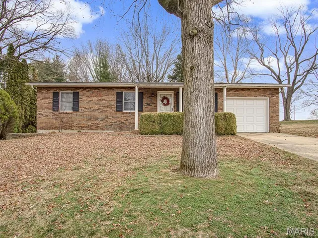 $155,000 | 206 South Dewey Street, Sparta, IL 62286