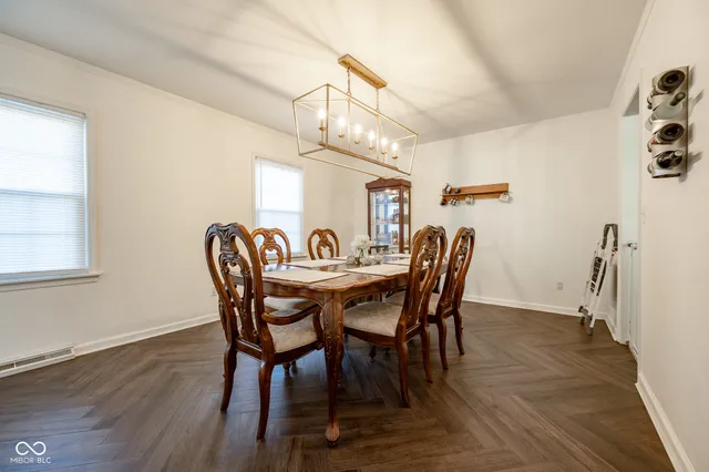 $380,000 | 32 Edgelea Drive, Greencastle, IN 46135