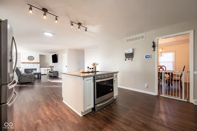 $380,000 | 32 Edgelea Drive, Greencastle, IN 46135