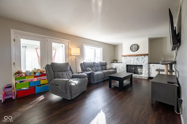 $380,000 | 32 Edgelea Drive, Greencastle, IN 46135