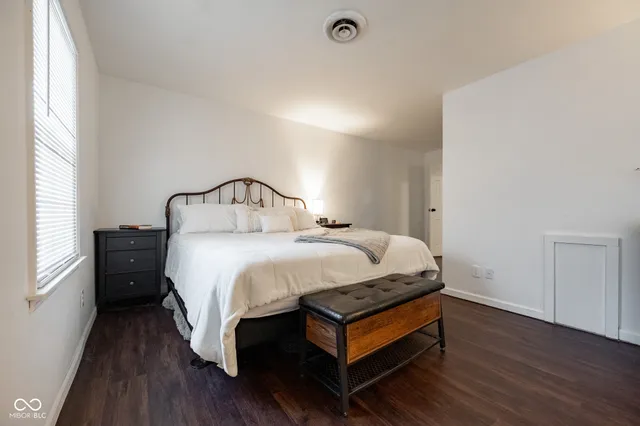 $380,000 | 32 Edgelea Drive, Greencastle, IN 46135