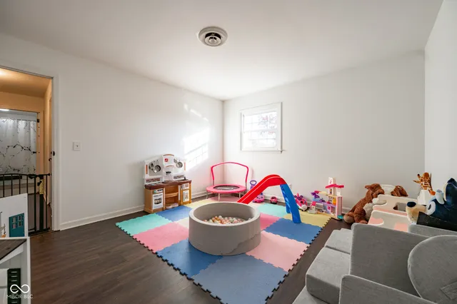 $380,000 | 32 Edgelea Drive, Greencastle, IN 46135